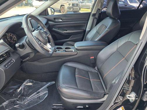 2022 Nissan Altima SR FWD