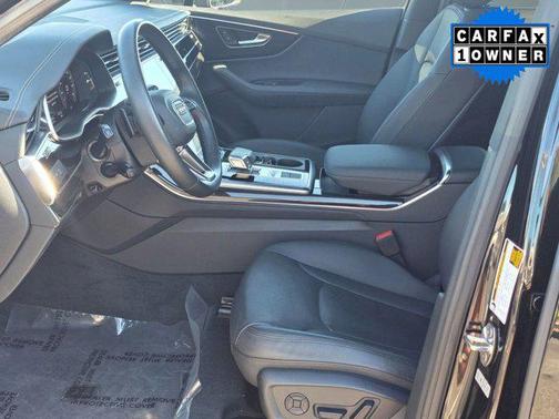 2024 Audi Q7 45 Premium Plus