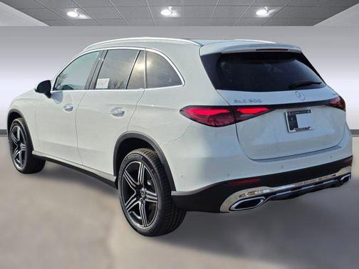 2026 Mercedes-Benz GLC 300 4MATIC