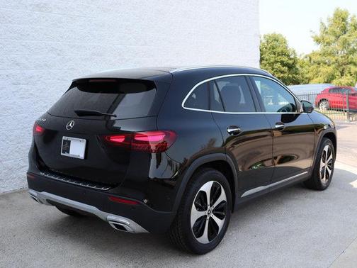 2025 Mercedes-Benz GLA 250 Base