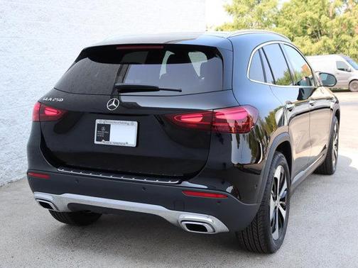 2025 Mercedes-Benz GLA 250 Base