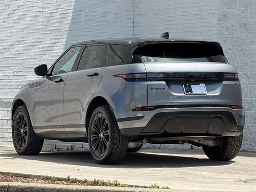 Santorini Black Metallic 2024 Land Rover Range Rover Evoque Core S