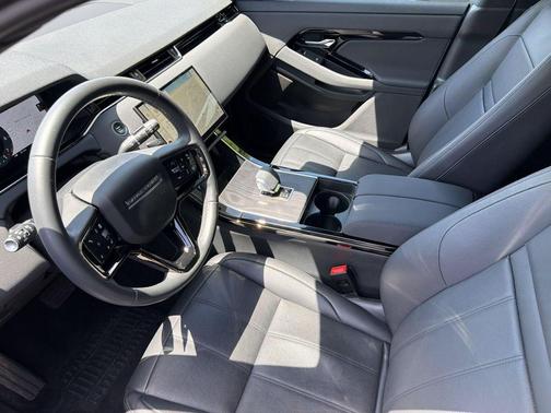 Santorini Black Metallic 2024 Land Rover Range Rover Evoque Core S