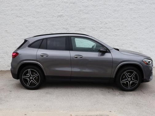 2025 Mercedes-Benz GLA 250 4MATIC