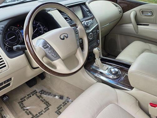 2016 INFINITI QX80 Base