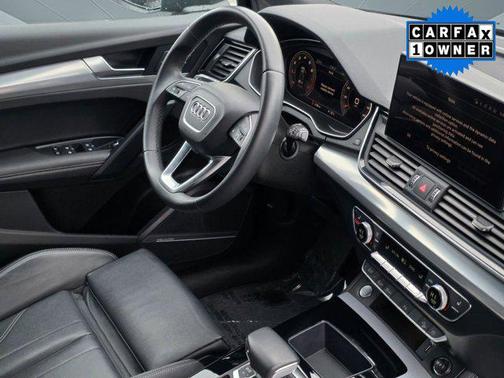 2023 Audi Q5 45 S line Premium Plus