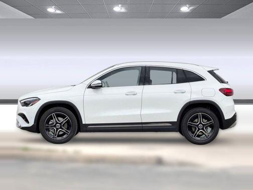Polar White 2026 Mercedes-Benz GLA 250 4MATIC