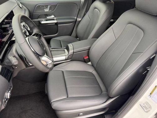 Polar White 2026 Mercedes-Benz GLA 250 4MATIC