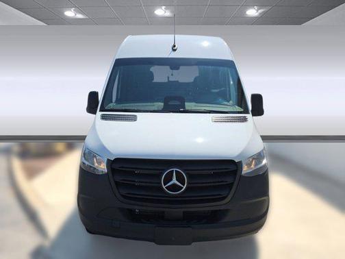 2025 Mercedes-Benz Sprinter 2500 High Roof