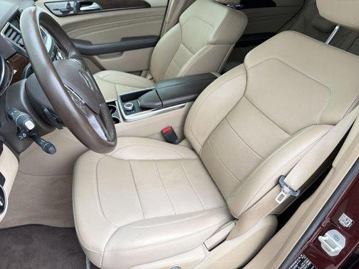 Maroon 2015 Mercedes-Benz M-Class 4MATIC