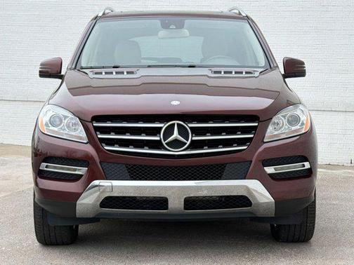 Maroon 2015 Mercedes-Benz M-Class 4MATIC