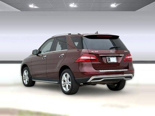 Maroon 2015 Mercedes-Benz M-Class 4MATIC