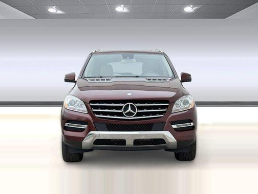 Maroon 2015 Mercedes-Benz M-Class 4MATIC