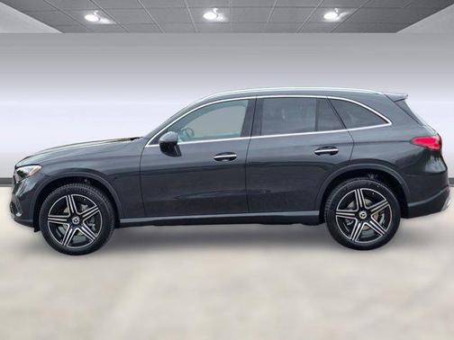 2026 Mercedes-Benz GLC 300 4MATIC