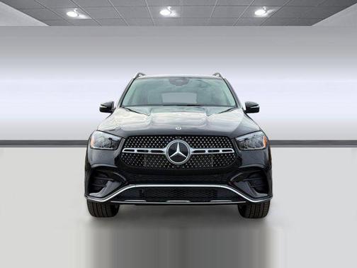 Obsidian Black Metallic 2026 Mercedes-Benz GLE 450 4MATIC