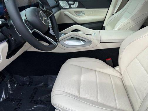 Obsidian Black Metallic 2026 Mercedes-Benz GLE 450 4MATIC