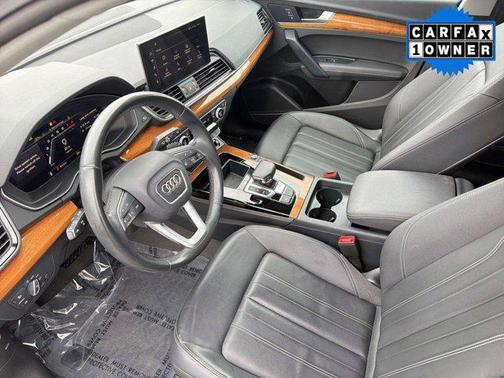 Daytona Gray Pearl Effect 2023 Audi Q5 45 S line Premium Plus