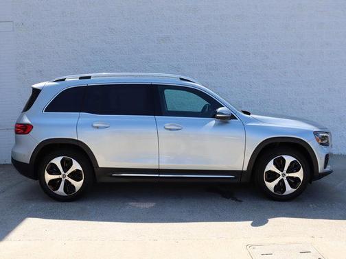 2025 Mercedes-Benz GLB 250 Base