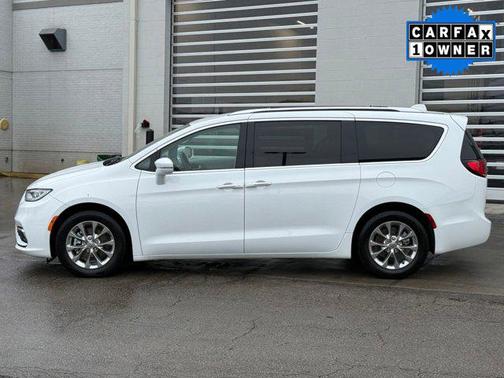 2021 Chrysler Pacifica Touring L