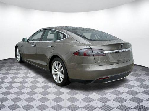 2016 Tesla Model S 90D