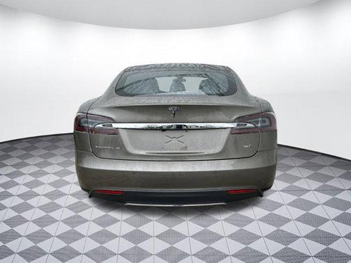 2016 Tesla Model S 90D