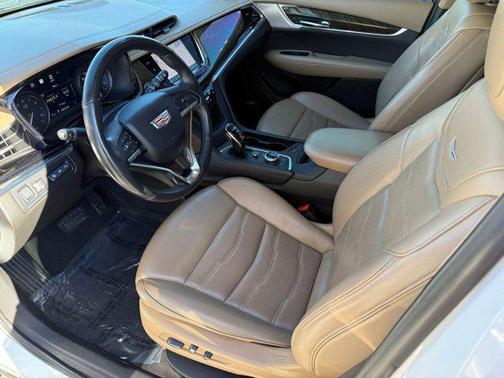 2020 Cadillac XT6 Premium Luxury AWD