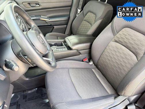 2024 Nissan Pathfinder S FWD