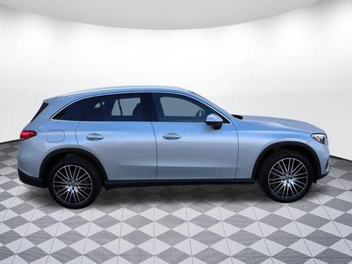 2025 Mercedes-Benz GLC 300 4MATIC