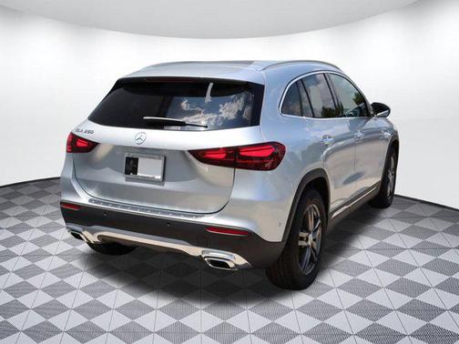 2025 Mercedes-Benz GLA 250 Base