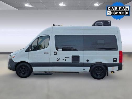 2022 Mercedes-Benz Sprinter 2500 Standard Roof