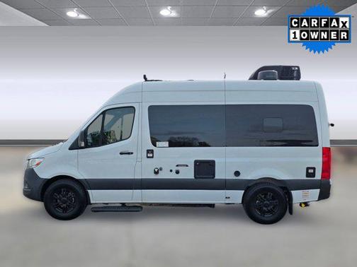 2022 Mercedes-Benz Sprinter 2500 Standard Roof