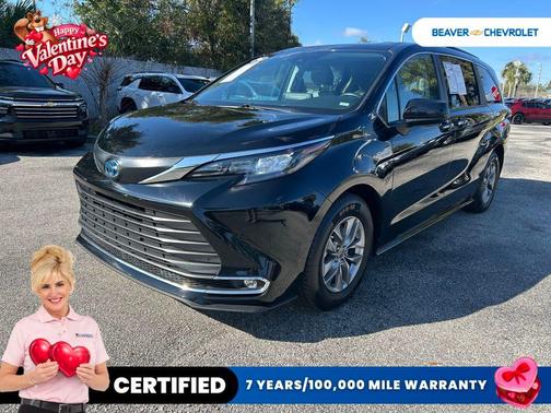 2024 Toyota Sienna XLE