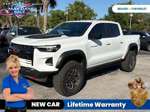 Summit White 2026 Chevrolet Colorado ZR2