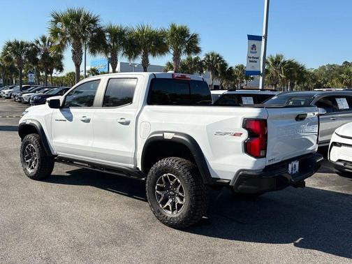 Summit White 2026 Chevrolet Colorado ZR2