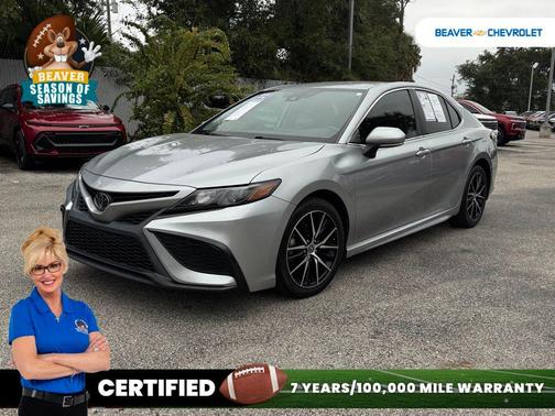 2022 Toyota Camry SE