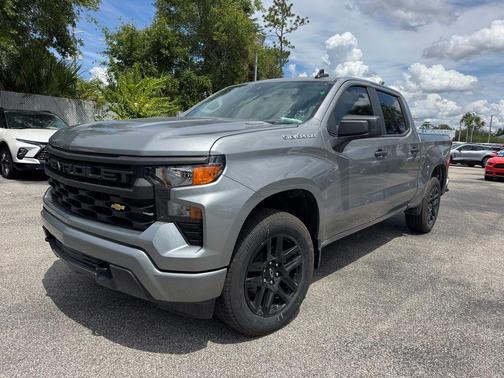 2025 Chevrolet Silverado 1500 Custom