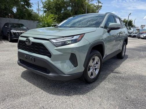 2022 Toyota RAV4 XLE