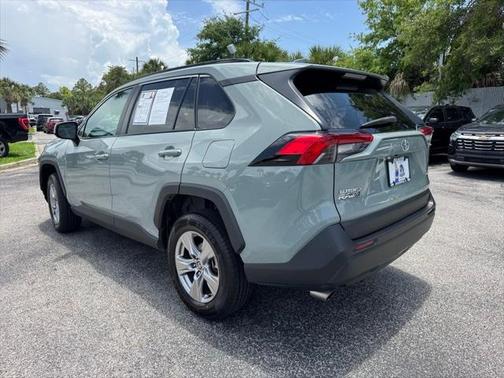 2022 Toyota RAV4 XLE