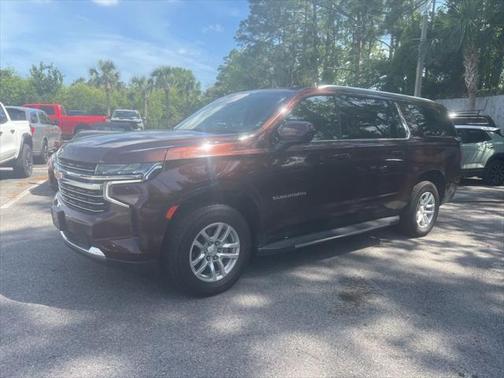2023 Chevrolet Suburban LT