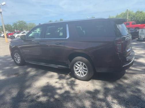 2023 Chevrolet Suburban LT