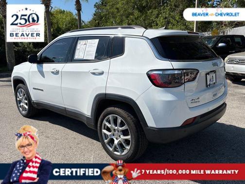 Bright White Clearcoat 2022 Jeep Compass Latitude Lux