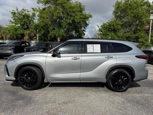 2023 Toyota Highlander XSE