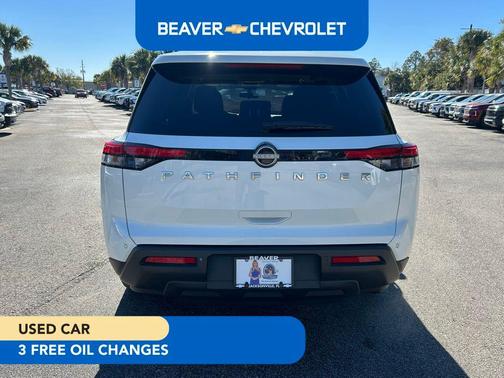 2022 Nissan Pathfinder S 4WD