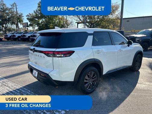 2022 Nissan Pathfinder S 4WD