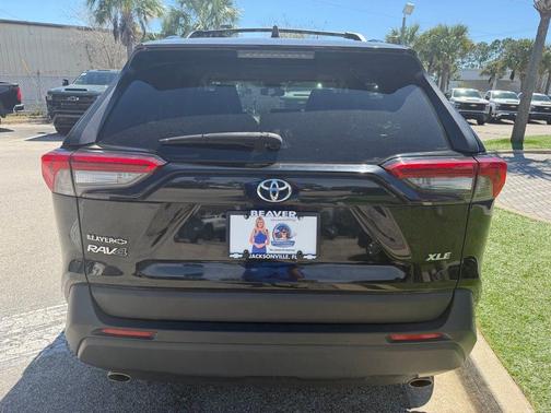 2020 Toyota RAV4 XLE Premium