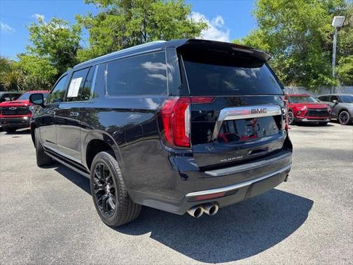 2022 GMC Yukon XL Denali