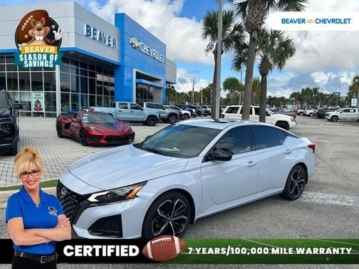 2023 Nissan Altima SR FWD