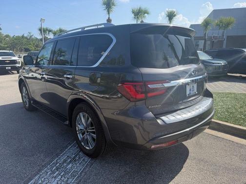 Anthracite Gray 2024 INFINITI QX80 Luxe