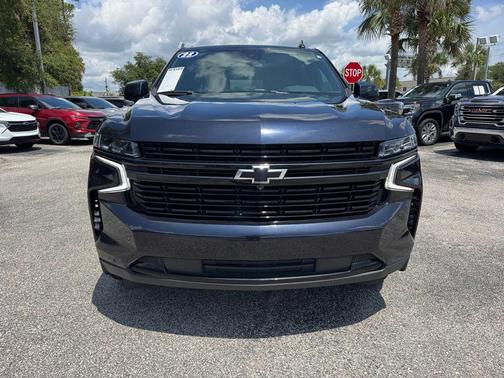 2023 Chevrolet Suburban RST