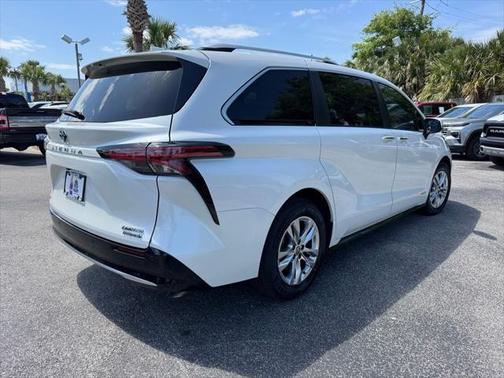 2021 Toyota Sienna Limited 7-Passenger
